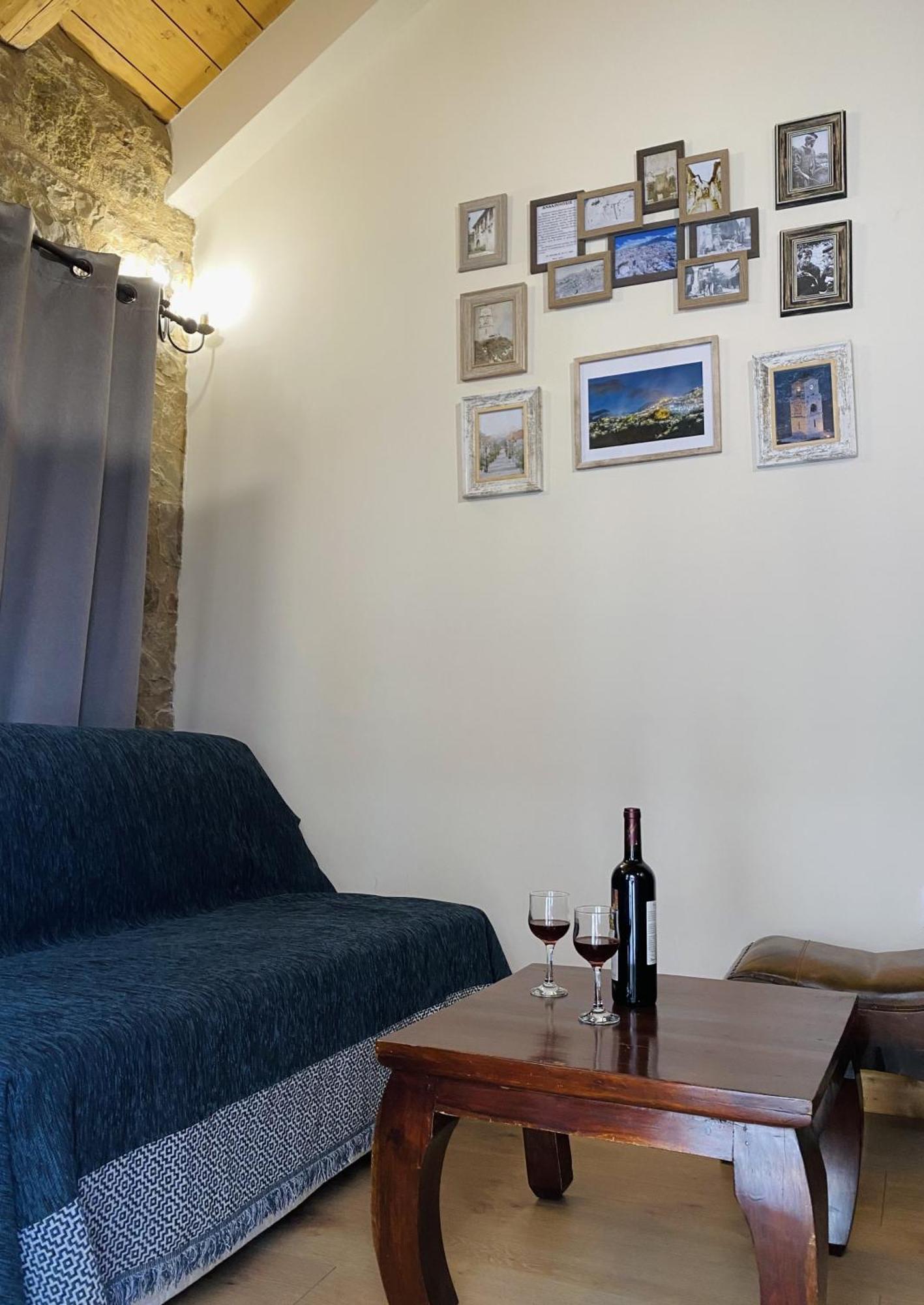 Alexandros Guesthouse Aráhova Kültér fotó