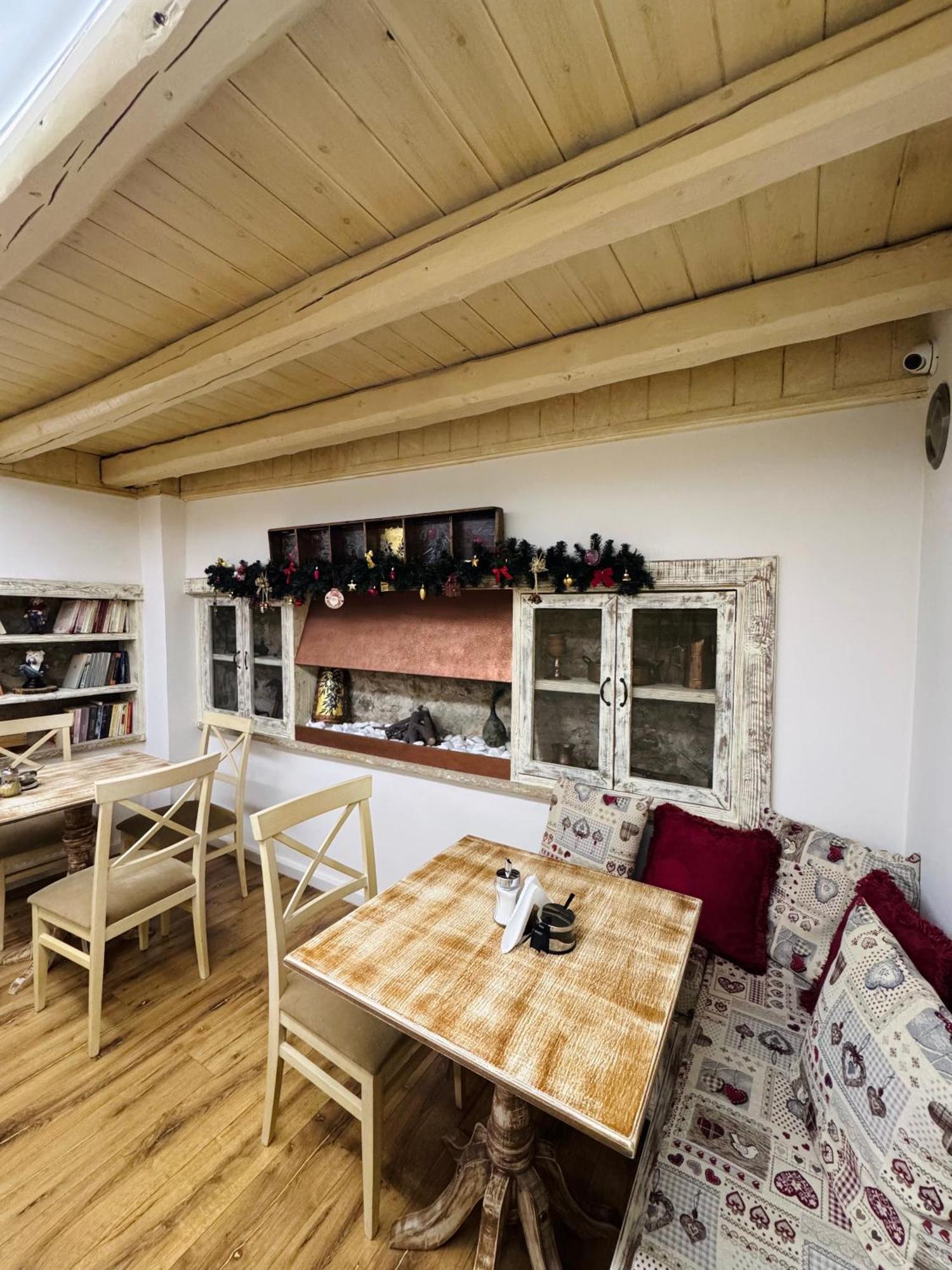 Alexandros Guesthouse Aráhova Kültér fotó