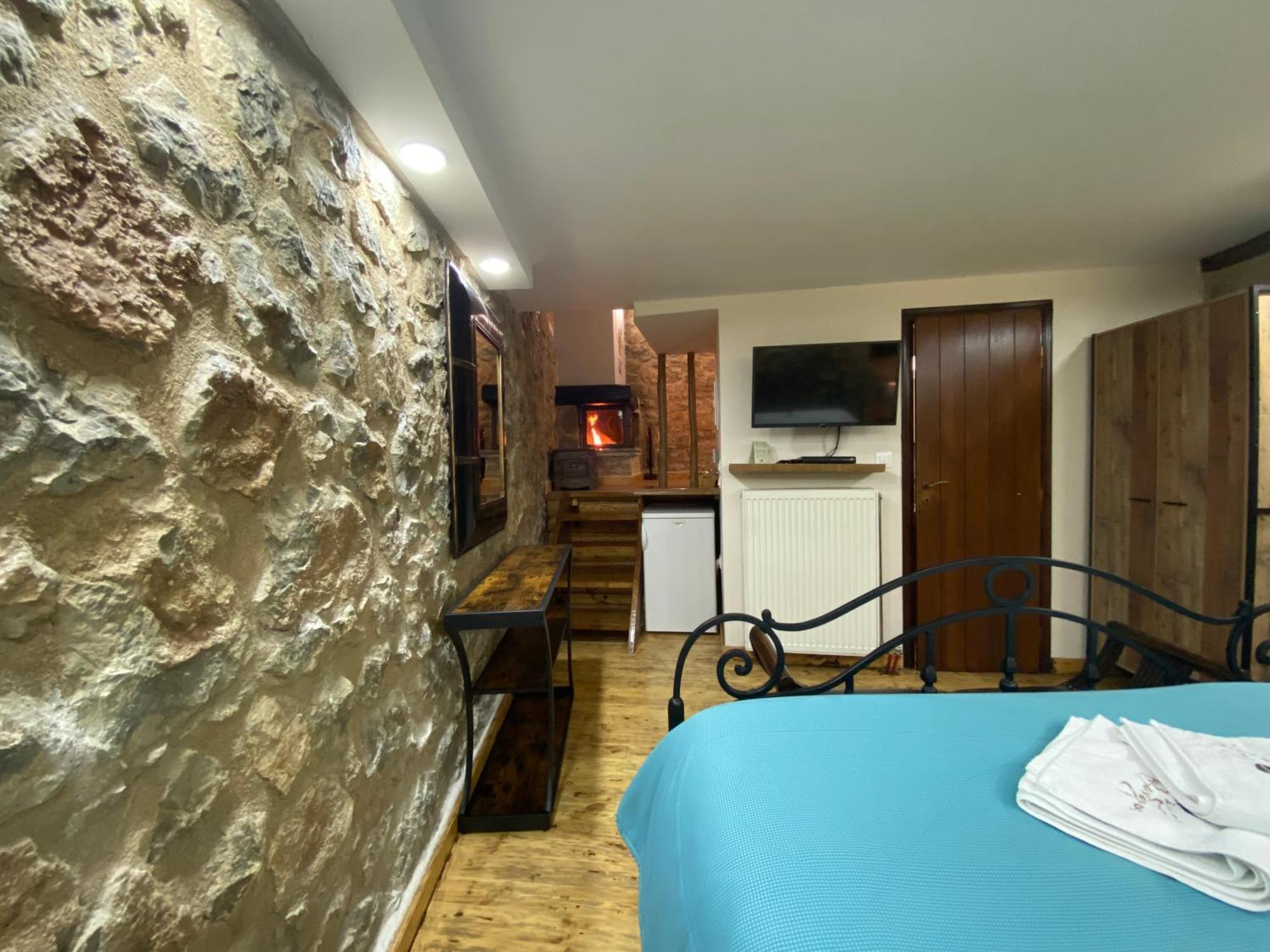 Alexandros Guesthouse Aráhova Kültér fotó