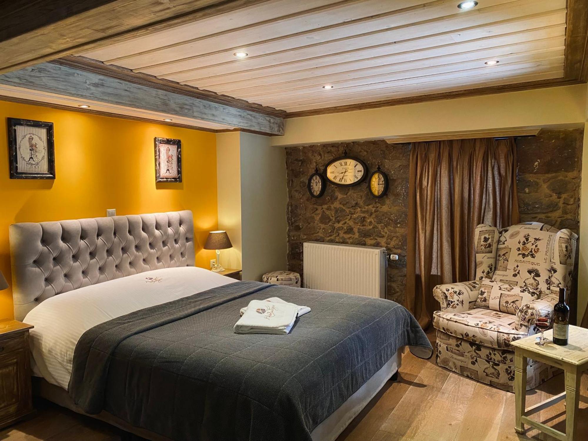 Alexandros Guesthouse Aráhova Kültér fotó
