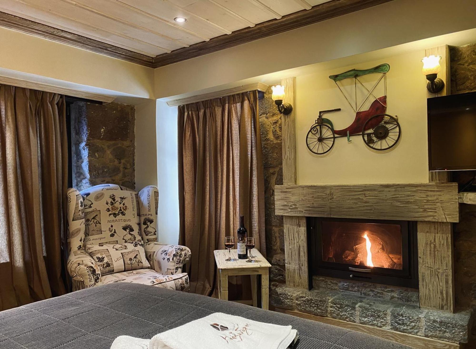 Alexandros Guesthouse Aráhova Kültér fotó