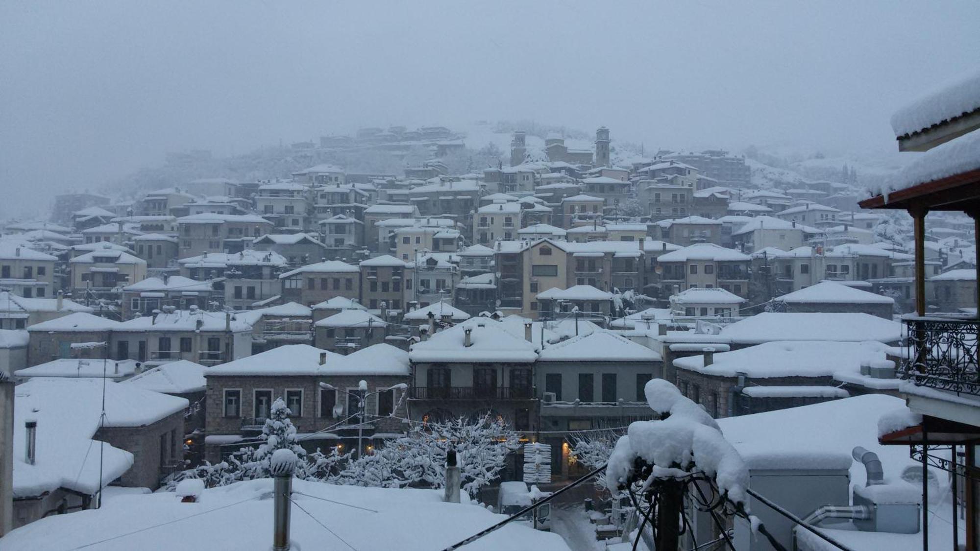 Alexandros Guesthouse Aráhova Kültér fotó